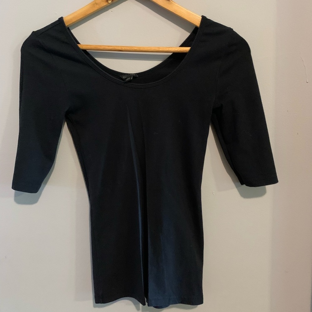 Ann Taylor short sleeve scoopneck top
